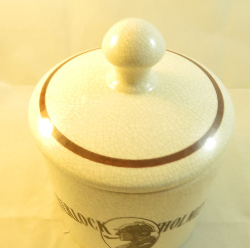 Pot à tabac Sherlolck Holmes blanc cylindre